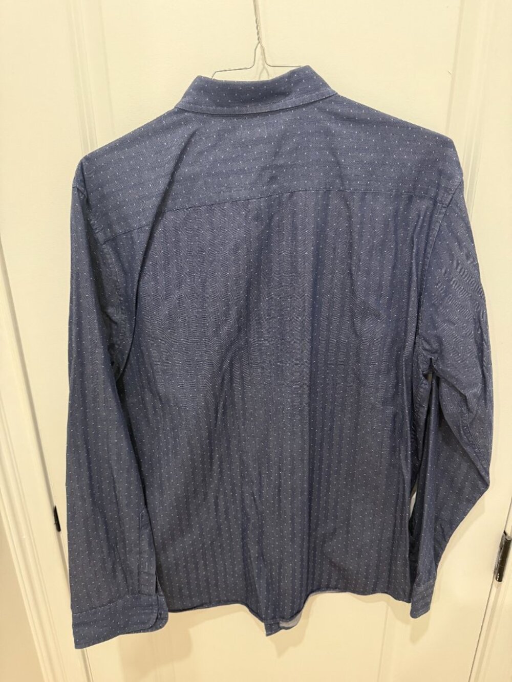 XL Blue Banana Republic Long-Sleeve Button Down - Picture 2 of 3